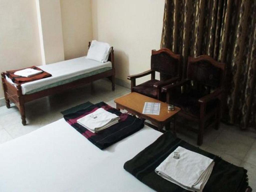 Hotel Geethanjali Residency Bhadrāchalam Exterior photo