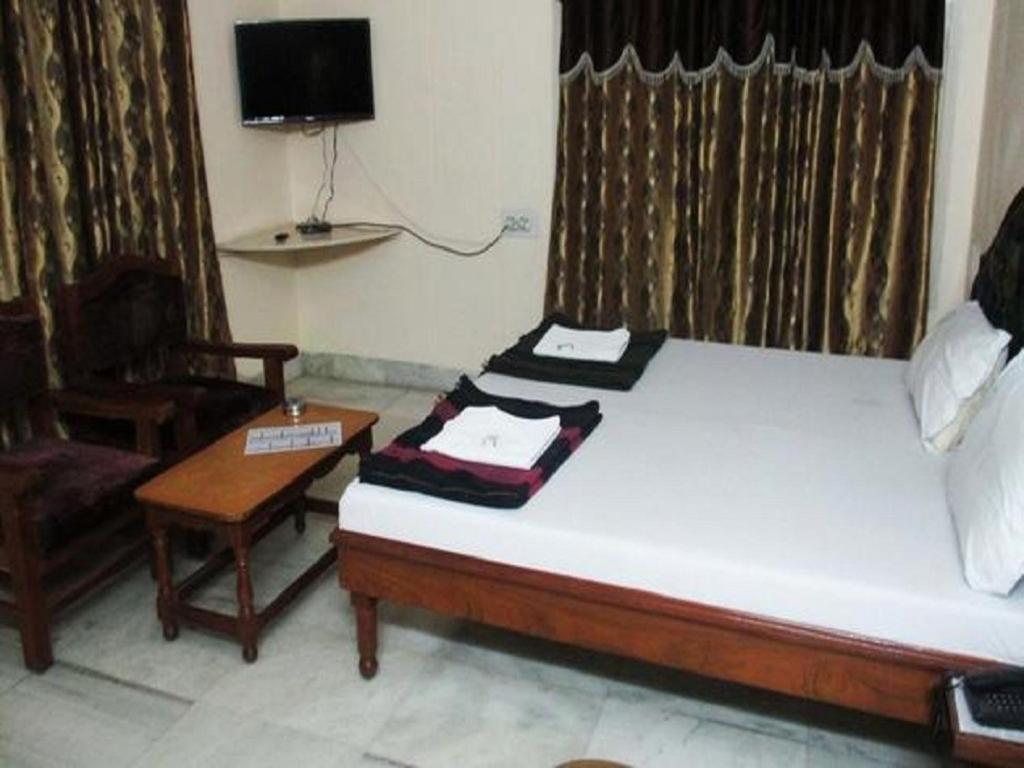 Hotel Geethanjali Residency Bhadrāchalam Exterior photo
